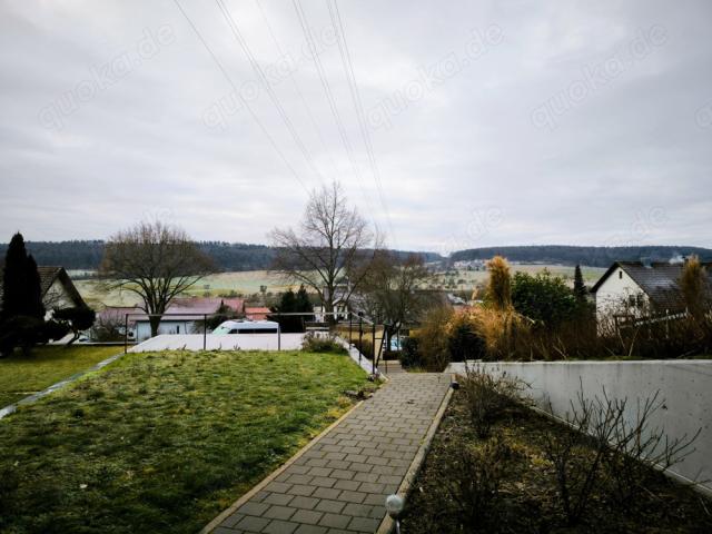 Reihenmittelhaus in Simmozheim mit herrlichem Ausblick - 1